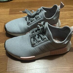 Women’s Adidas NMD Size 8.5
